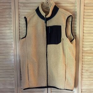 Men’s Sherpa Vest